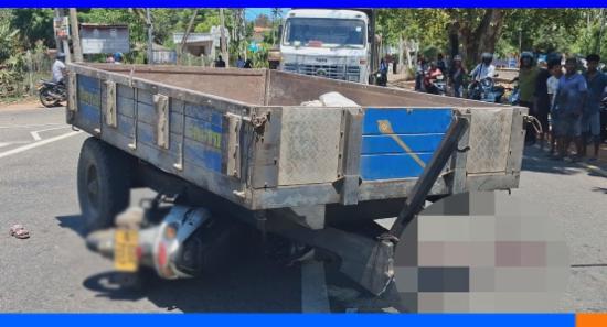 உழவு இயந்திரம் மோதிய விபத்தில் பெண் பலி